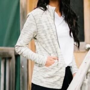 Zyia athletic full zip mock neck jacket long sleeve athletic jacket cream / grey